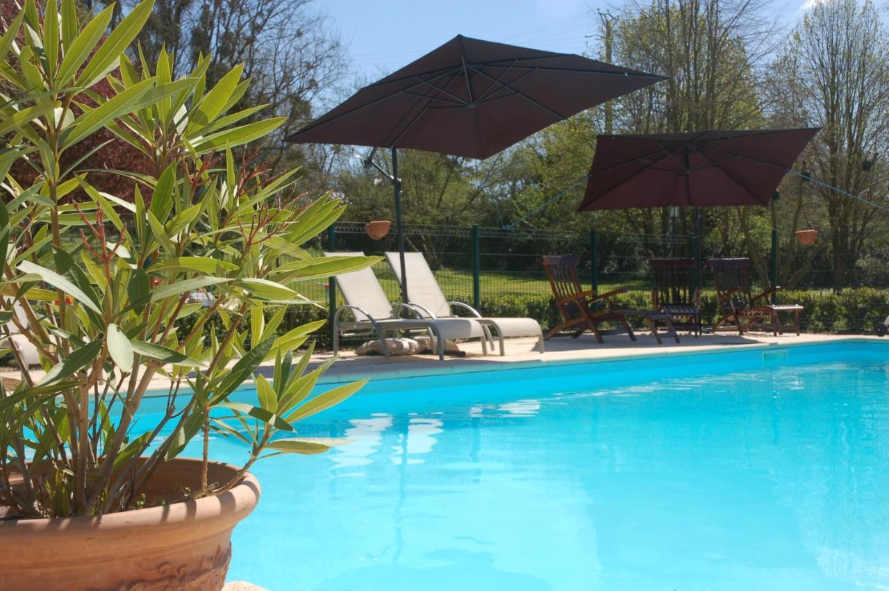 Le Logis Du Pressoir Self Catering Gites In Beautiful 18Th Century Estate In The Heart Of The Loire Valley With Heated Pool And Extensive Grounds. Les Bois-d'Anjou Ngoại thất bức ảnh